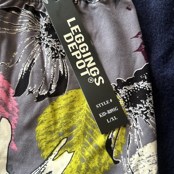 Set of 3 Girls Leggings Size S/M 5/6 L/XL 7/8 NWT - Picture 2 of 6